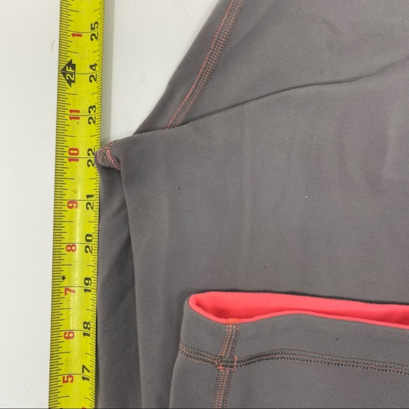 Lululemon Grey Reversible Wunder Under Leggings 10 - Picture 5 of 9